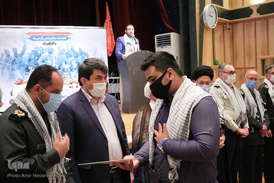 آیین تجلیل از پیشکسوتان دفاع مقدس در یزد