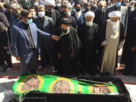 مراسم تشییع پیکر علامه محمدرضا حکیمی در آستان مقدس رضوی