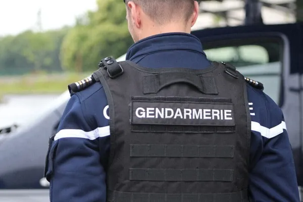 Meurtre dans une mosquée du Gard : le suspect bientôt remis à la justice française