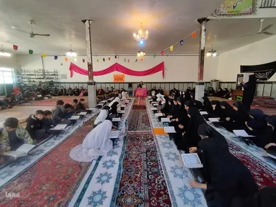 کرسی تلاوت قرآن کریم در پیهان ملایر‎