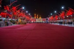 Video: Am Vorabend zu Tasu´a wurde „Bayn al-Haramayn“ mit rotem Teppich bedeckt