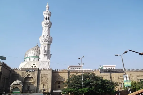 النائب المصري يحثّ على إطلاع خرائط جوجل بزعم إهانة المساجد