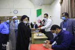 حضور نماینده ولی فقیه در خراسان‌جنوبی پای صندوق رأی