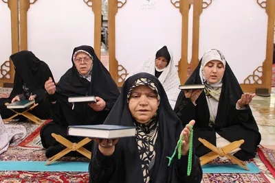 مراسم جزء خوانی قرآن کریم در حرم شاهچراغ(ع)