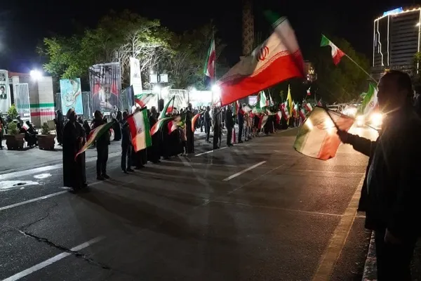 اجتماع دانشگاهیان دانشگاه تبریز در حمایت از آرمان‌های انقلاب