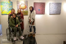 نمایشگاه گروهی آثار هنرهای تجسمی و صنایع دستی هنرمندان توان‌یاب «جلوه‌های هنر»در گالری مهر هنر 