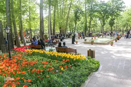 رویش در باغ ایرانی
