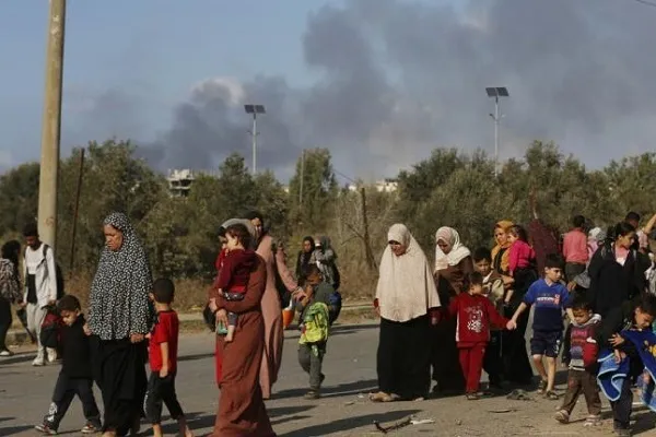 BMT Qəzzada didərgin düşmüş 1,9 milyon insanın təxminən 1 milyonunun qadın olduğunu açıqlayıb