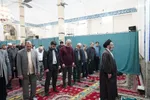 حضور رئیس شورای سیاست‌گذاری ائمه جمعه کشور در جمع نمازگزاران لرستانی