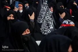 تشییع پیکرهای ۱۲ شهید گمنام در مشهد مقدس