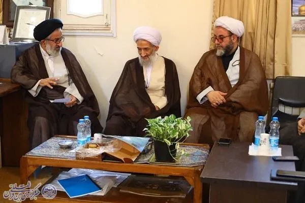 نشست اعضای دبیرخانه نخستین همایش ملی دارالمومنین بابل