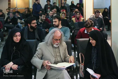 رونمایی کتاب فضایل ذهن اثر زگزبسکی