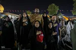 آیین لاله‌گردانی خدام حرم شاهچراغ(ع) در رثای شهادت امام رضا(ع)