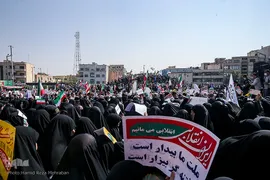راهپیمایی مردم تهران در اعتراض به اغتشاشات اخیر
