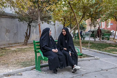 پریناز و پوریا دوقلو هستند، فرزندان ارشد راضیه