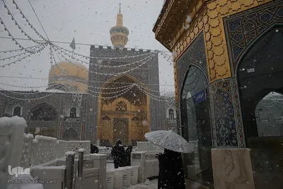بارش اولین برف زمستانی در مشهد ـ حرم رضوی
