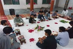 पाकिस्तान में एक रात कुरान के साथ की स्थापना