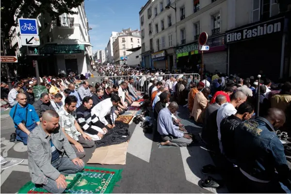 الحرب على الإسلام من فرنسا إلى اليونان