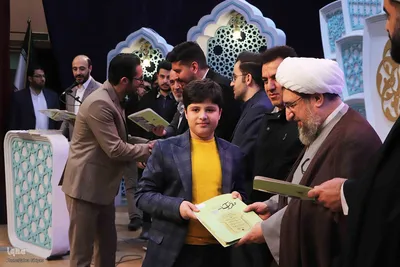 آیین تجلیل از حافظان قرآن کریم در تبریز