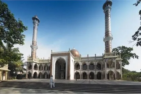 India: ciudadano sij ayuda a musulmanes a construir mezquita