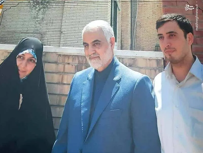 زوج جان‌باخته هواپیمای اوکراینی در کنار حاج‌قاسم + عکس