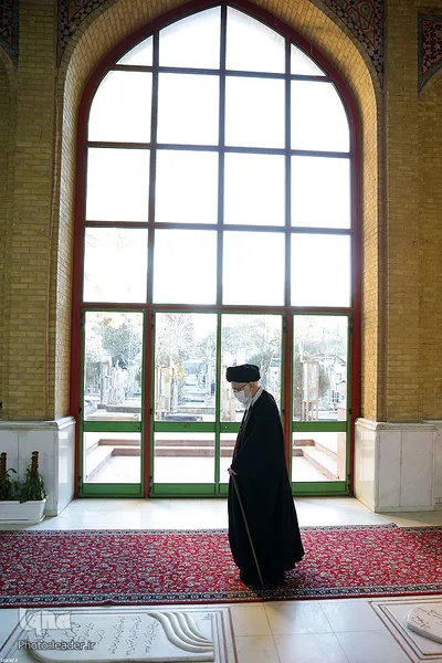حضور رهبر انقلاب اسلامی در مرقد امام خمینی(ره) و گلزار شهدا