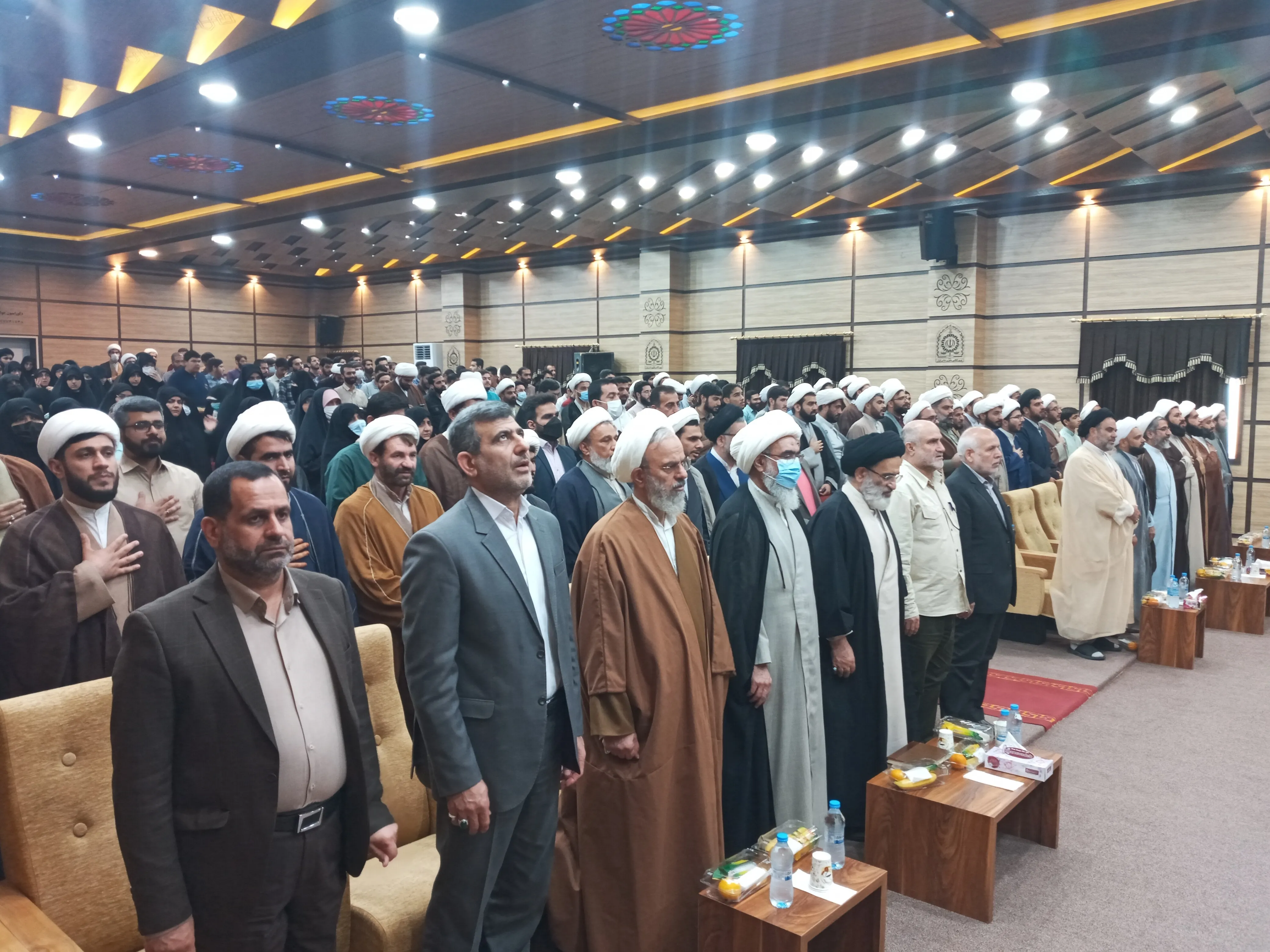 همایش بصیرتی جهاد تبیین روحانیون در بوشهر برگزار شد + عکس