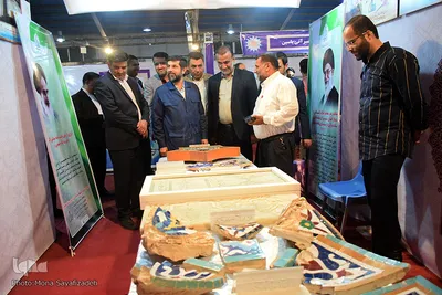 بازدید استاندار خوزستان از نمایشگاه قرآن و عترت استان 