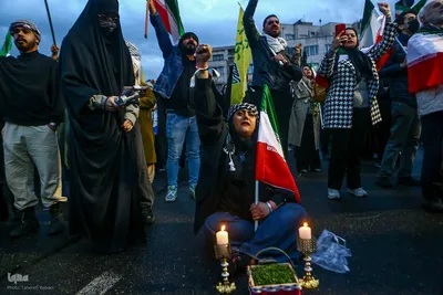 تحویل سال نو در میدان انقلاب تهران