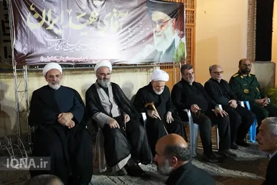 آئین بزرگداشت ولی‌امر مسلمین و مرجع شیعیان جهان حضرت آیت‌الله العظمی امام سیدعلی حسینی خامنه‌ای(ره) و شهدای خانواده رهبر معظم انقلاب در مسجد امام خمینی(ره) سمنان