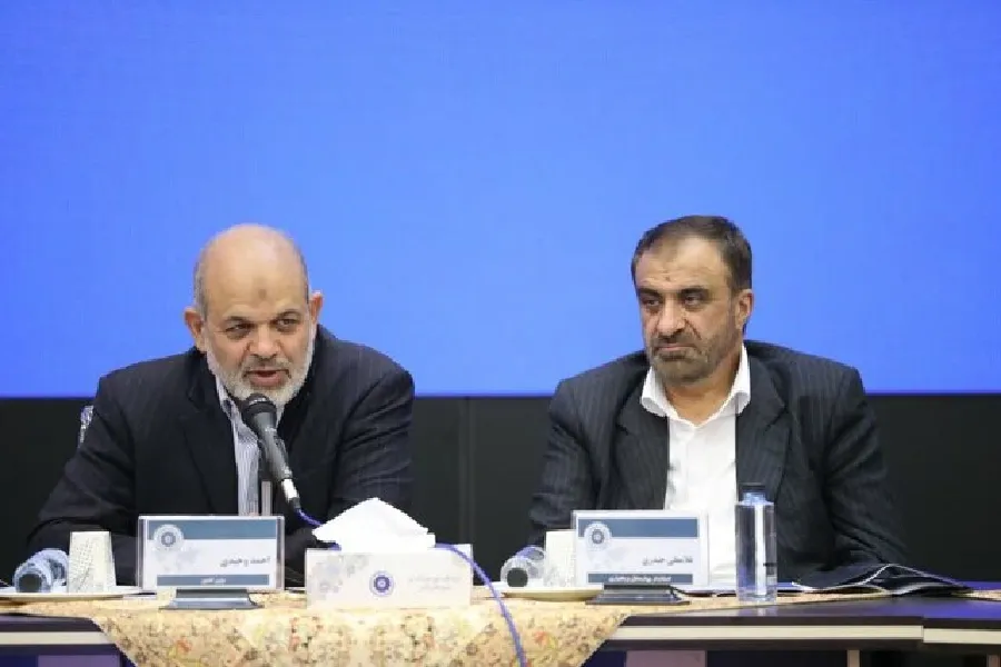 دشمن به دنبال القای واژه نتوانستن و نشدن است