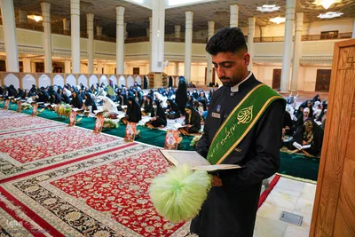 محفل انس با کلام‌الله مجید هدیه به ارواح طیبه شهدای حرم مطهر با تلاوت قاری بین‌المللی قرآن