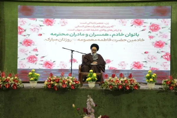 سیره و رفتار حضرت زهرا(س) برای همگان الگو است
