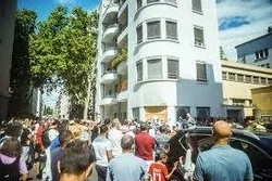 Rassemblement après un incendie à la mosquée de Lyon