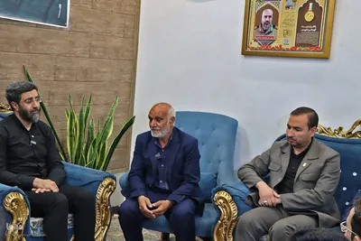 دیدار نماینده مقام معظم رهبری با خانواده سردار شهید یعقوب خادمی