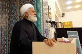 ترک نماز قدم گذاشتن در میدان کفر است