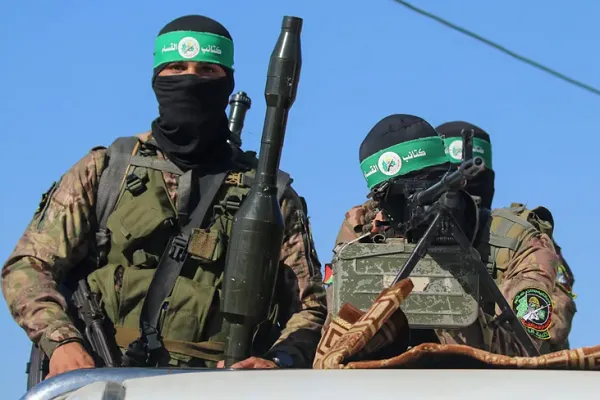 Pinasabog ng mga Mandirigma sa Gaza ang Tangke na Gumagamit ng mga Minahang Israel