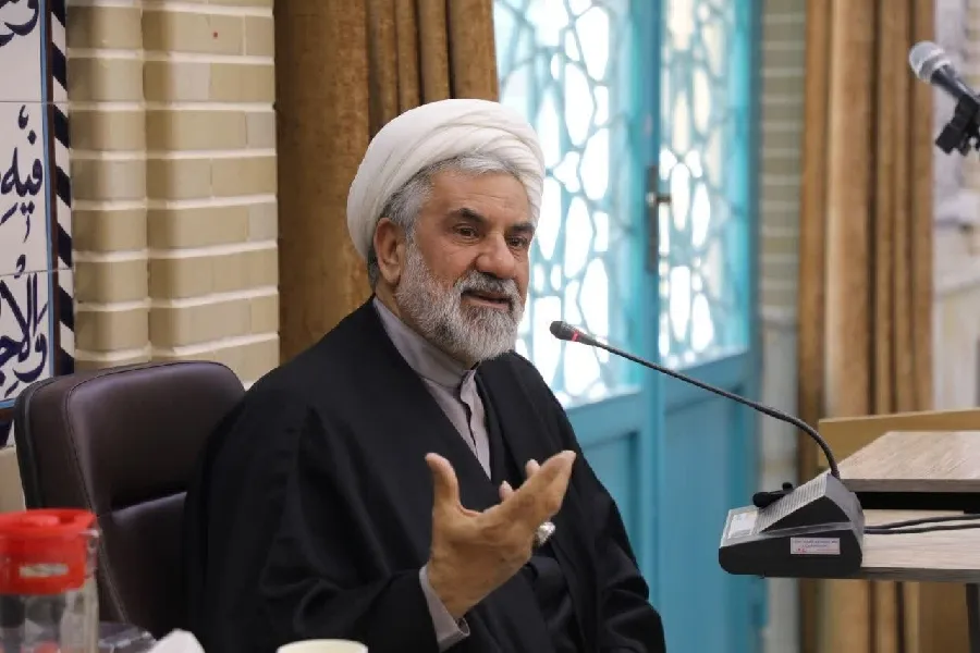 ابلاغ پیام عاشورا یک رسالت اجتماعی همگانی است