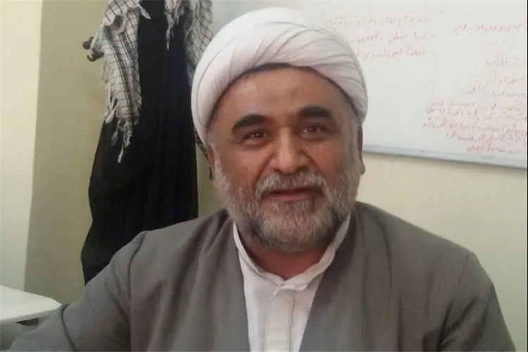 منطق، روش و منش قرآنی عامل عظمت حاج قاسم شد / تقید سردار دل‌ها به نماز اول وقت حتی در کاخ کرملین + صوت