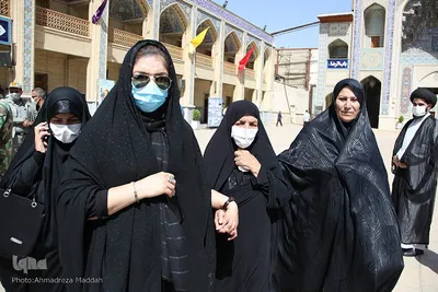 وداع شیرازی ها با محیط بانان شهید در حرم شاهچراغ(ع)‎‎