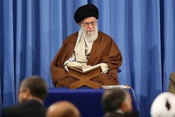 پخش زنده محفل قرآنی رهبر معظم انقلاب از رادیو قرآن