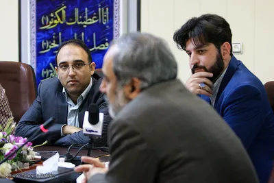 نقد و بررسی کتاب نگرشی منظومه‌ای و دیالکتیکی به سینما
