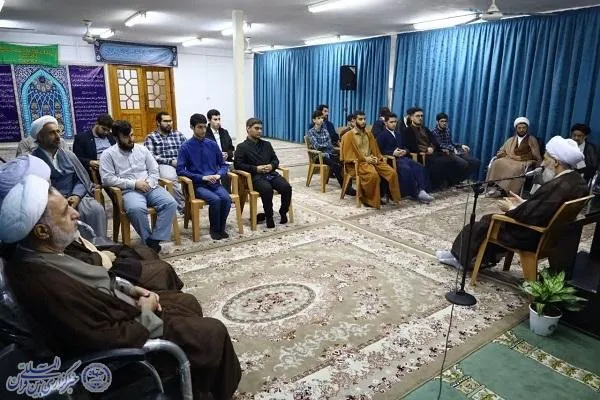 نشست نماینده ولی فقیه در مازندران با طلاب و اساتید حوزه علمیه شهید مطهری تنکابن