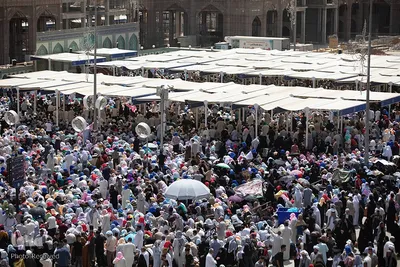 مراسم دعای عرفه در آستان حسینی