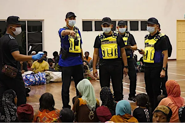 Penahanan pendatang Rohingya