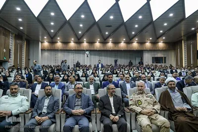 تجلیل از معلمان نمونه استانی و کشوری