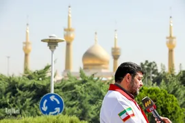 آیین بدرقه کاروان اربعینی امداد و درمان هلال احمر به مناطق مرزی در ایران و کشور عراق