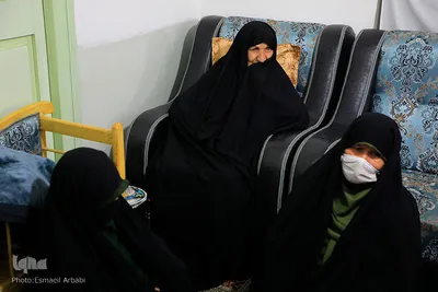 دیدار حجت‌الاسلام عبادی با خانواده شهیدین بذرافکن