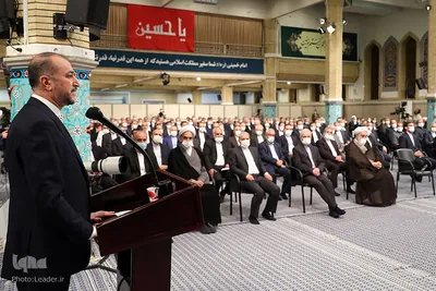 دیدار سفیران و مسئولان وزارت امور خارجه با رهبر انقلاب