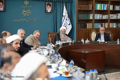 نشست فراکسیون قرآن مجلس با جمعی از پیشکسوتان و فعالان قرآنی